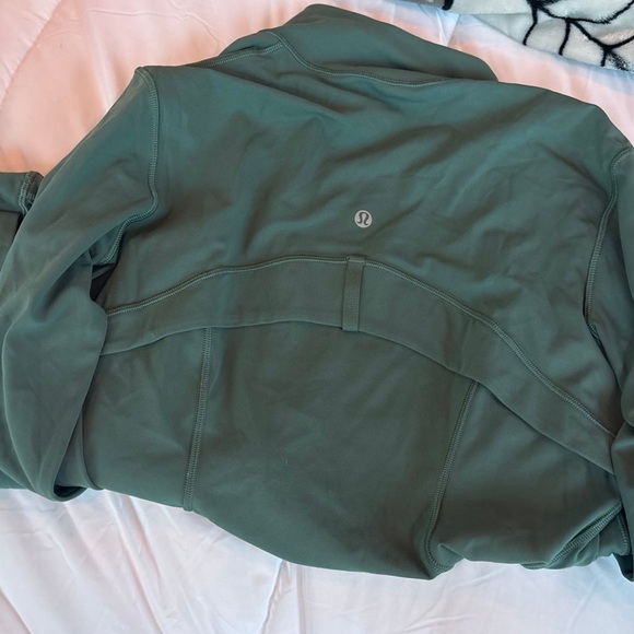 Lululemon cropped define jacket size 8 - Picture 3 of 5